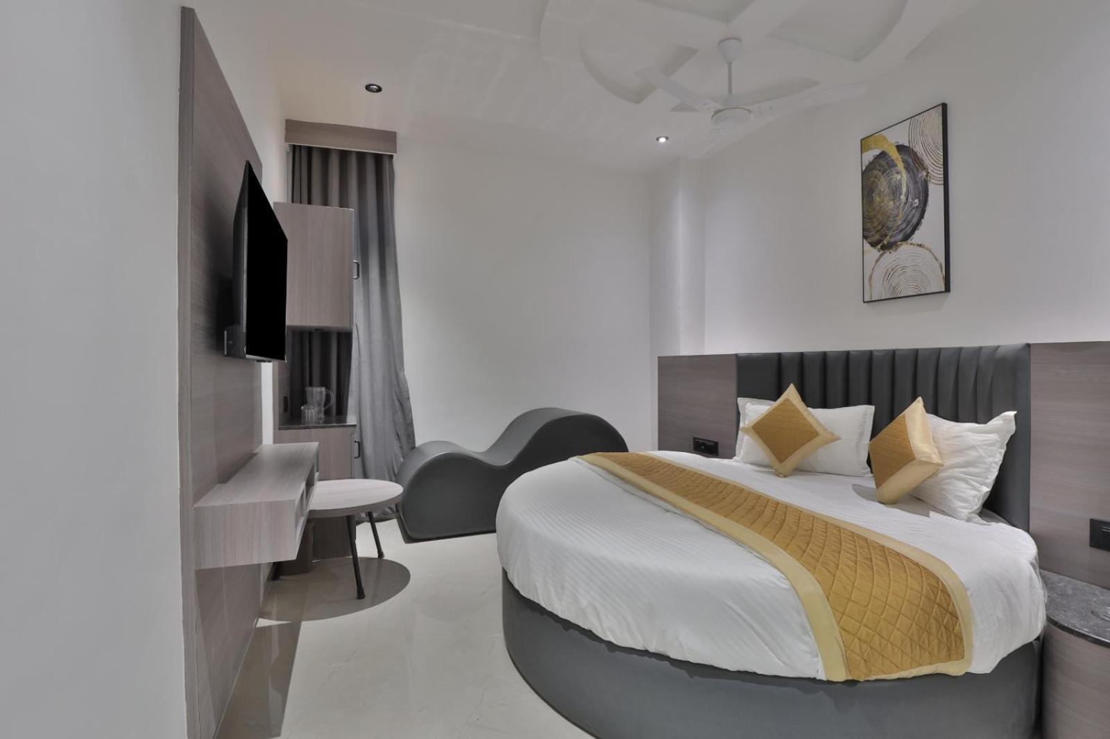 Hotel Legacy Amhedabad Dış mekan fotoğraf