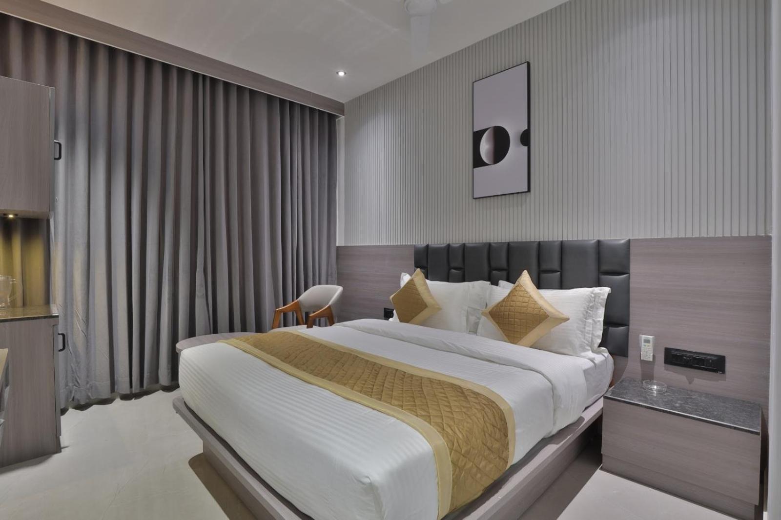 Hotel Legacy Amhedabad Dış mekan fotoğraf