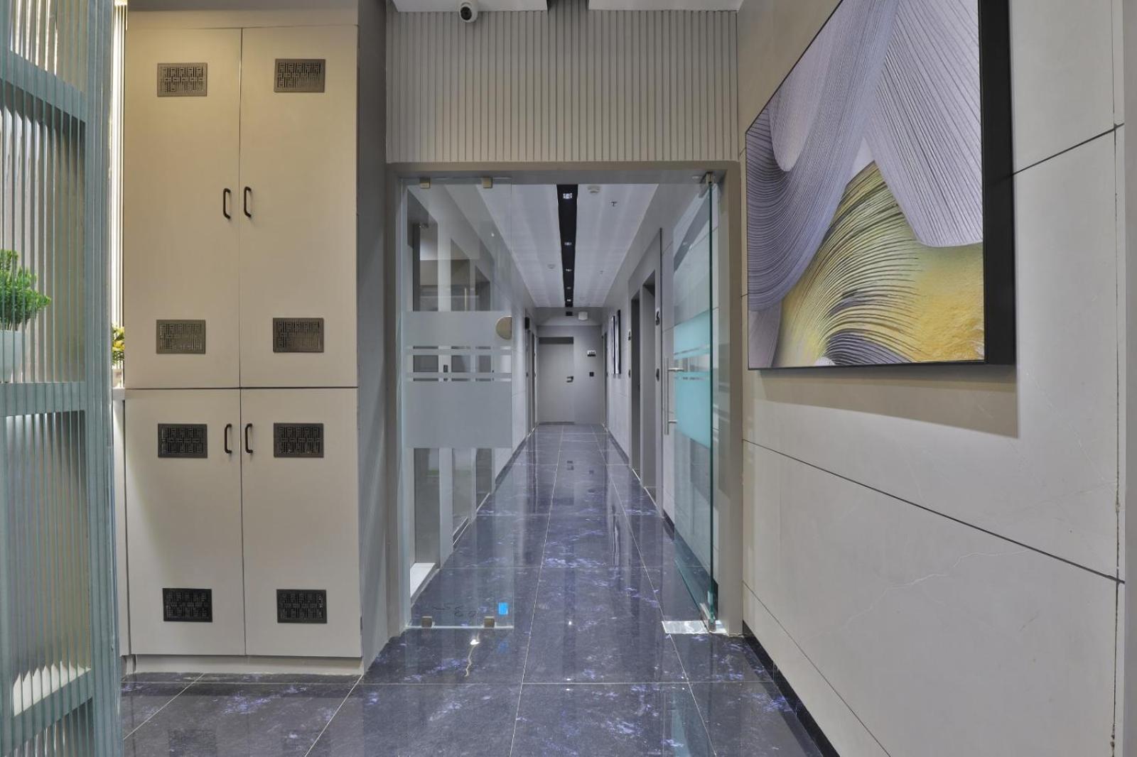 Hotel Legacy Amhedabad Dış mekan fotoğraf