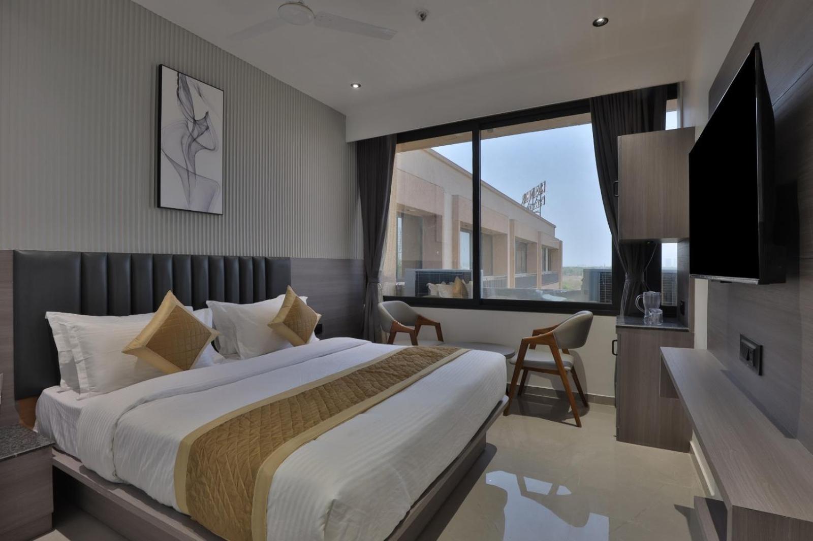 Hotel Legacy Amhedabad Dış mekan fotoğraf