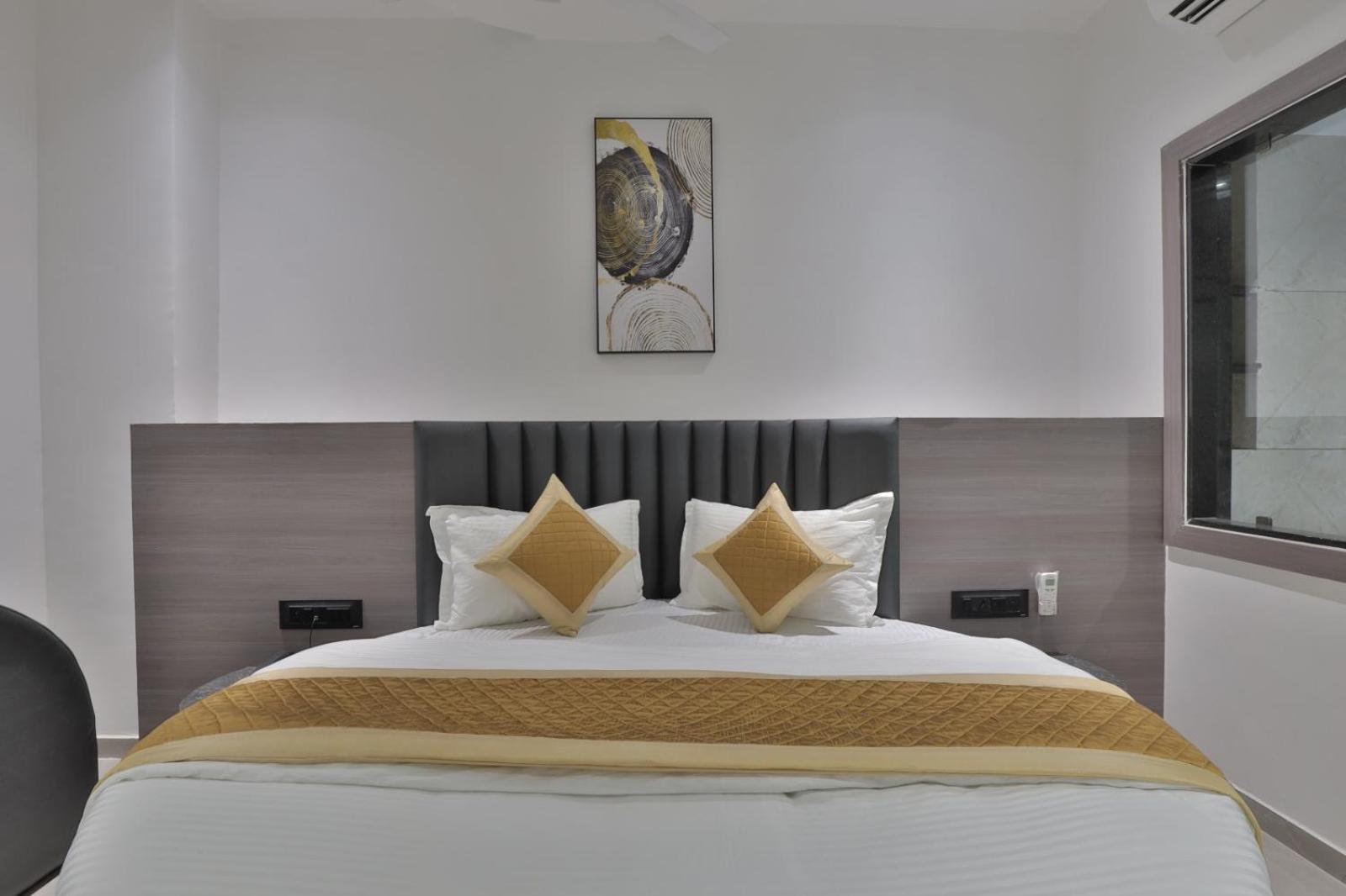 Hotel Legacy Amhedabad Dış mekan fotoğraf