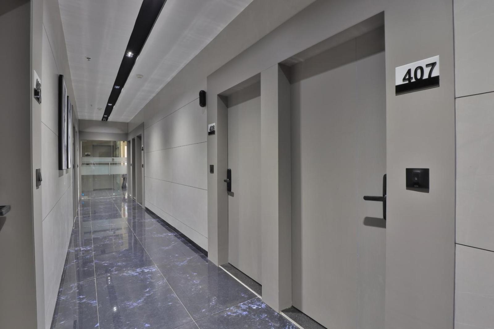 Hotel Legacy Amhedabad Dış mekan fotoğraf